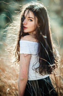 9 002